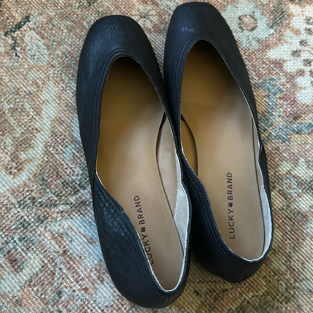 Lucky Brand size 12 flats EUC